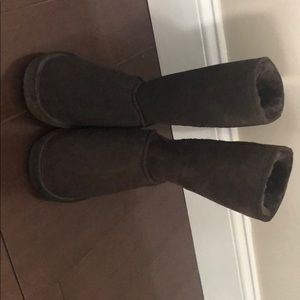 BearPaw Boots